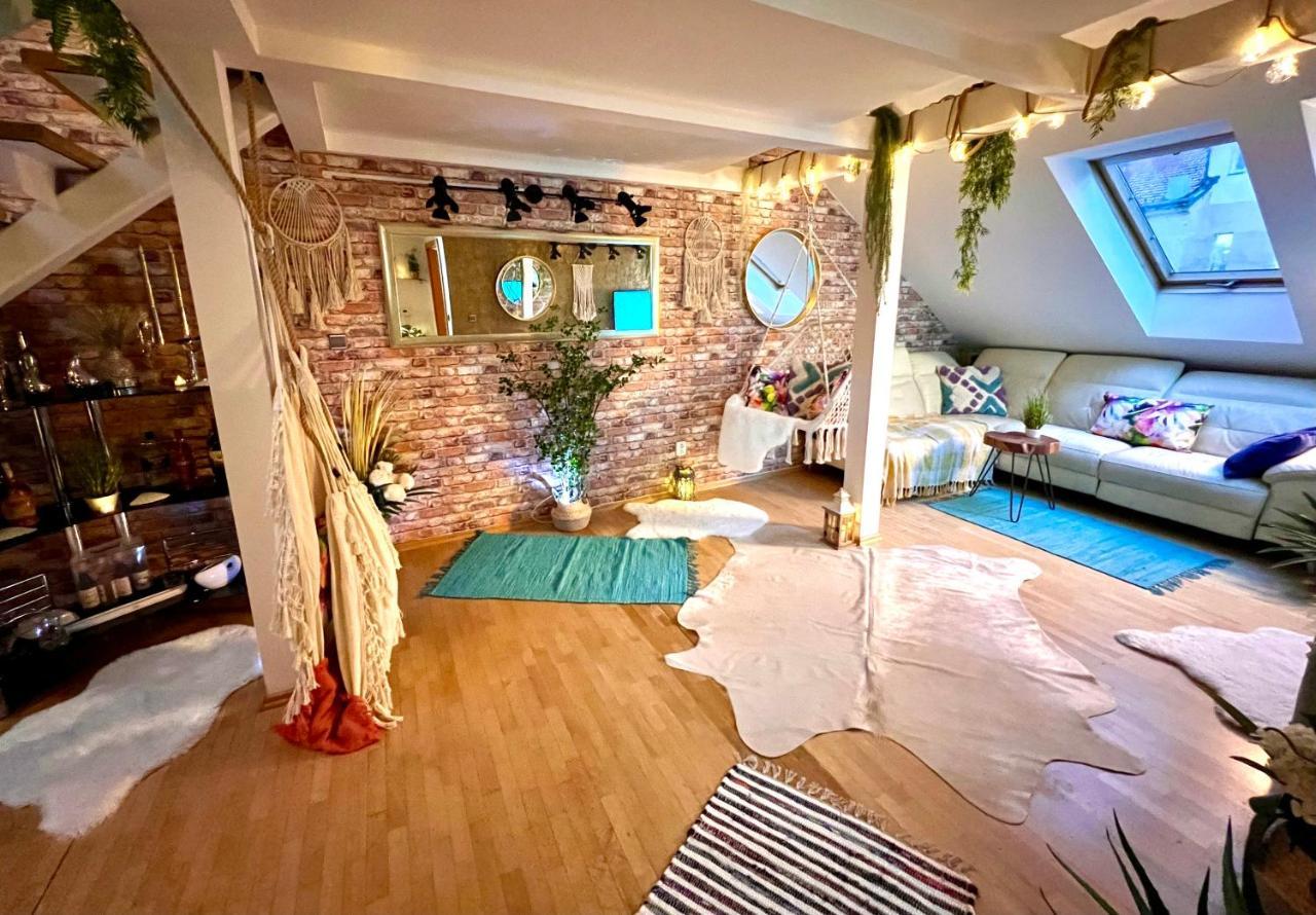 Appartamento Duplex 2 With Quiet Terrace On Wenceslas Square Praga