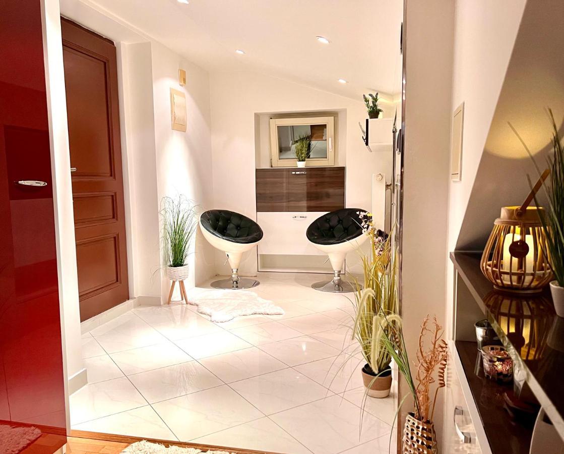 Duplex 2 With Quiet Terrace On Wenceslas Square Appartamento *